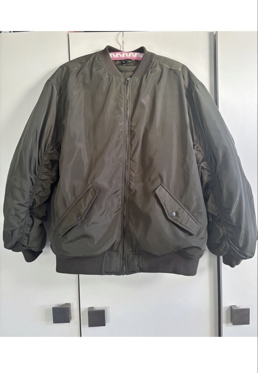 H&M Vestes: Bomberjacke Khaki Grösse S H&M – D'occasion à Biberist par joc_k722