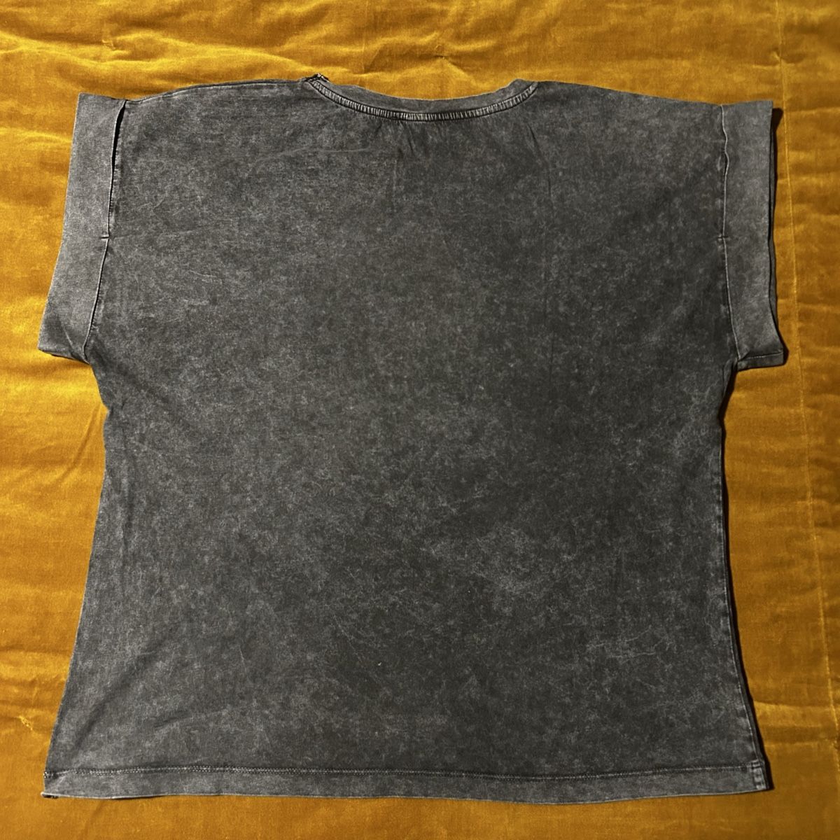 T-shirt: Tshirt comme neuf Taille M – Nuovo (secondo la descrizione) da Vevey venduto da jade1800 1