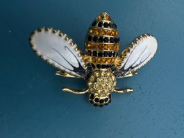 Schöne Vintage Brosche, Biene mit Strass Steinen, Goldig!