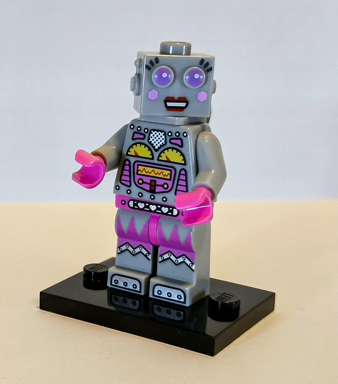 Lego Baukästen: Lego Minifigures Serie 11 - Roboterdame – Gebraucht aus Muri AG von Kramsi