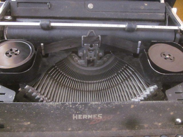 Macchine da scrivere: Hermes 2000 Schreibmaschine – Difettoso da Böttstein venduto da koehlerkafi 2