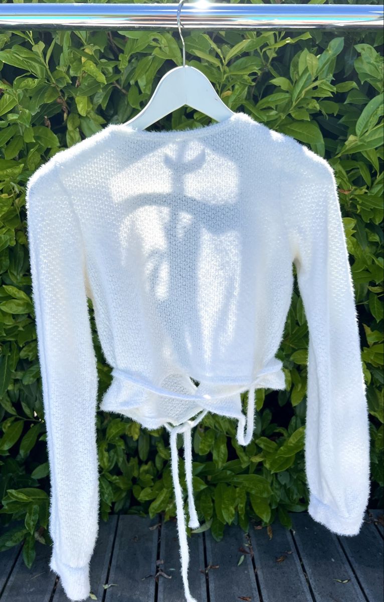 Hollister Tops: Top Hollister S – D'occasion à St-Aubin FR par claramathi 1
