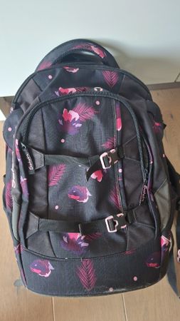 Rucksack Satch Blumen Muster Schwarz Rosa guter Zustand