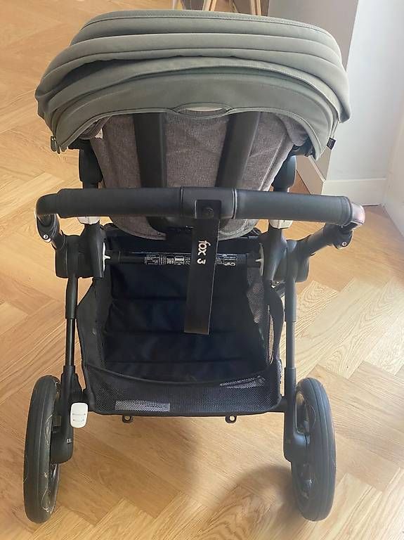 Bugaboo Carrozzine: Bugaboo Fox 3 inkl. Zubehör – Usato da Zürich venduto da tam_z8wr 1