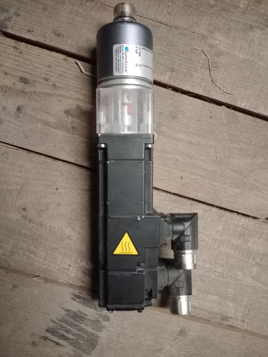 Siemens Elektronikbauteile: servo moteur et Encodeur incrémental KUKA  1yh3 1fk7022 – Gebraucht aus Nyon von hippocampe24