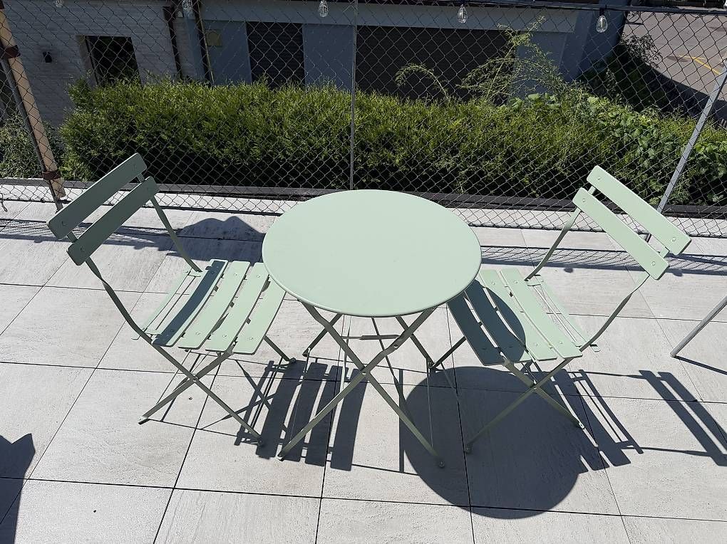 Set di tavolo e panche: Balkonmöbel – Usato da Zürich venduto da bjo_6v62