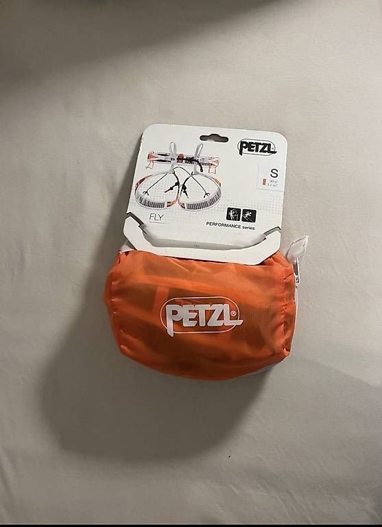 Petzl Attrezzatura da arrampicata: Petzl Fly Klettergurt – Nuovo e nell'imballaggio originale da Untersiggenthal venduto da sab_g27h