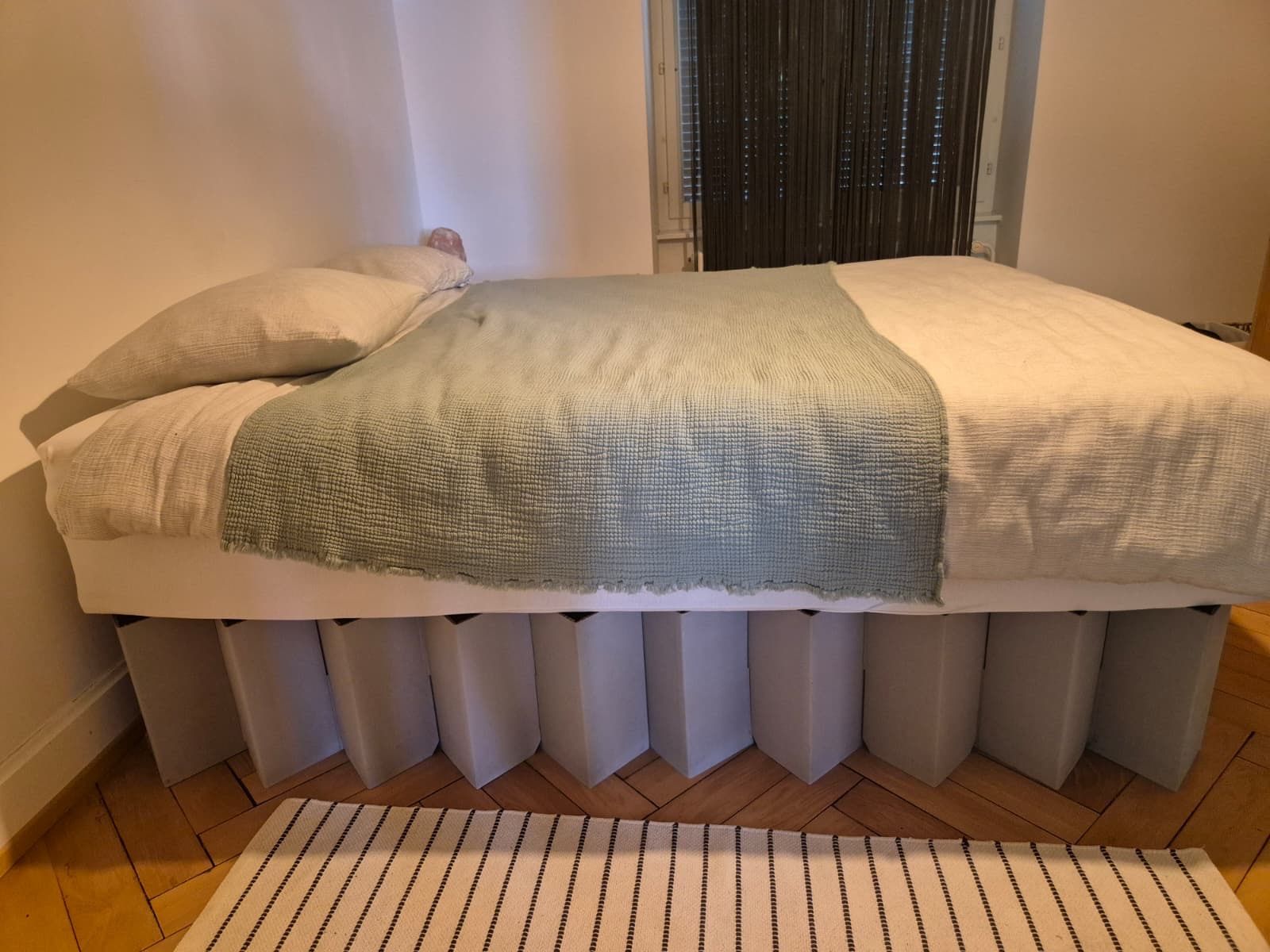 Letti: Kartonbett – Usato da Basel venduto da Eddimor 3