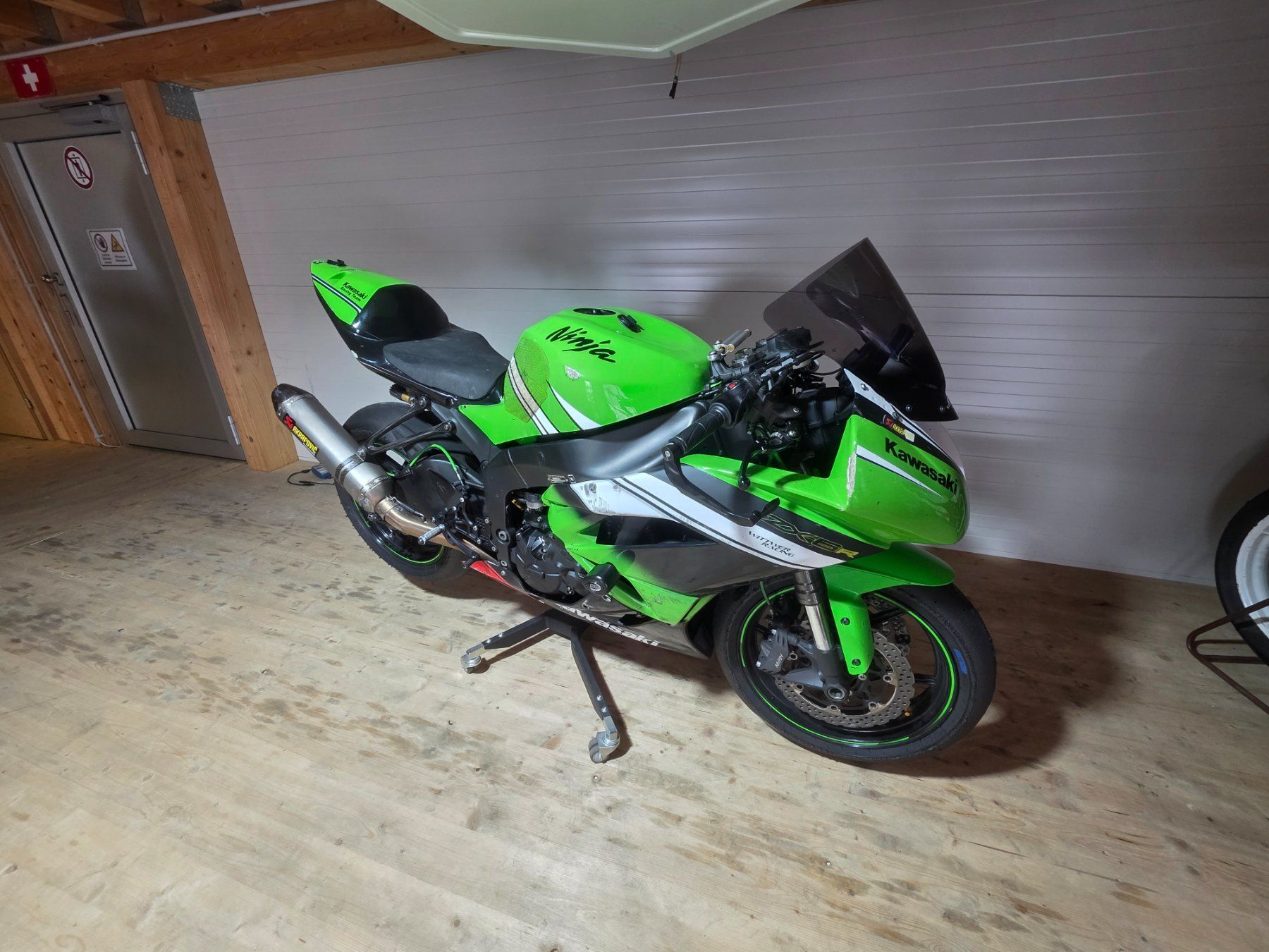 Kawasaki Strada: Kawasaki Zx6r – Usato da Oberkirch venduto da Simbilzli