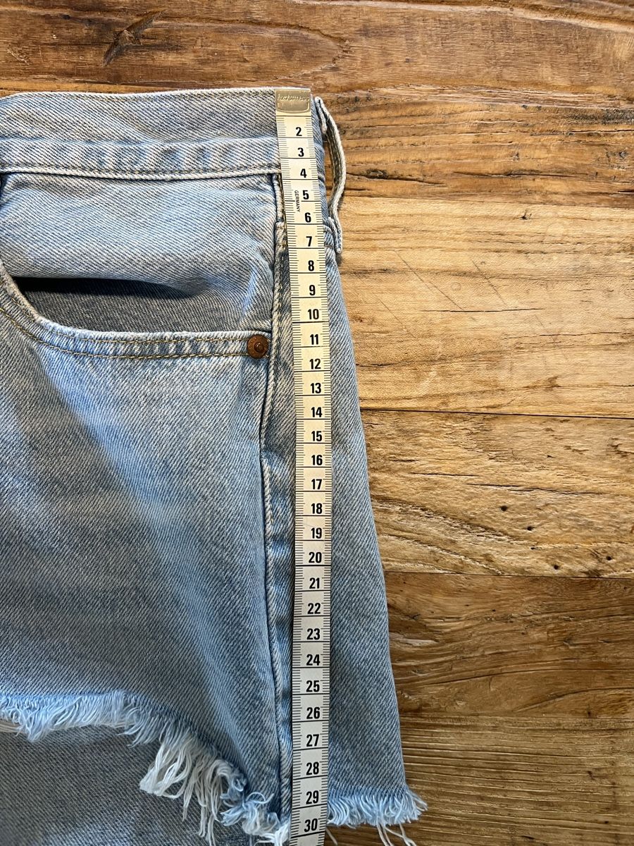 Levi's Jeans: Levis Jeansshorts – Usato da Kiesen venduto da Patricia0104 6