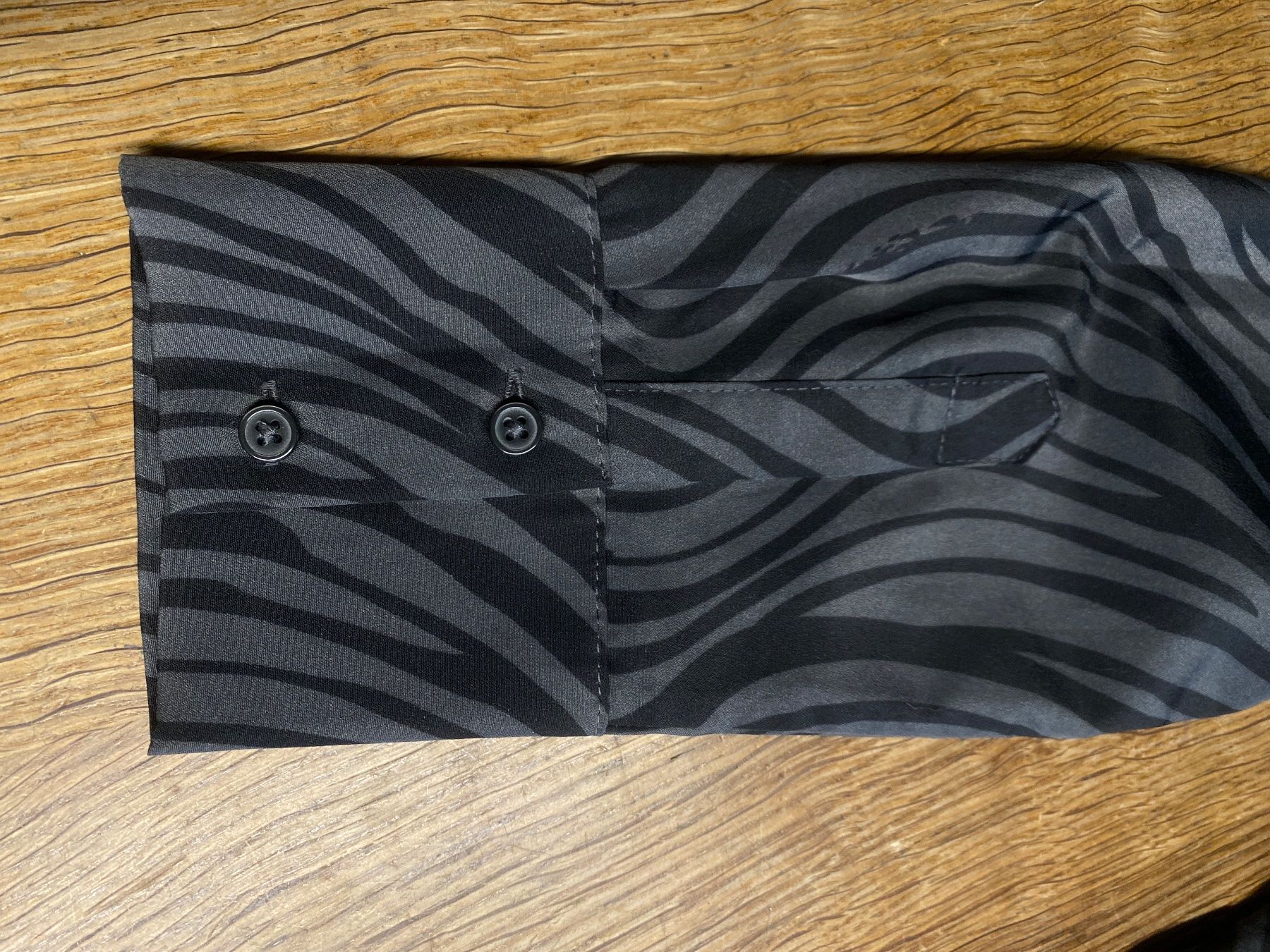 Opus Camicette: OPUS BLUSE/HEMD GR.36/ev.38/40  Wellen anthrazit/schwarz – Nuovo (secondo la descrizione) da Frauenfeld venduto da Boldi46 1