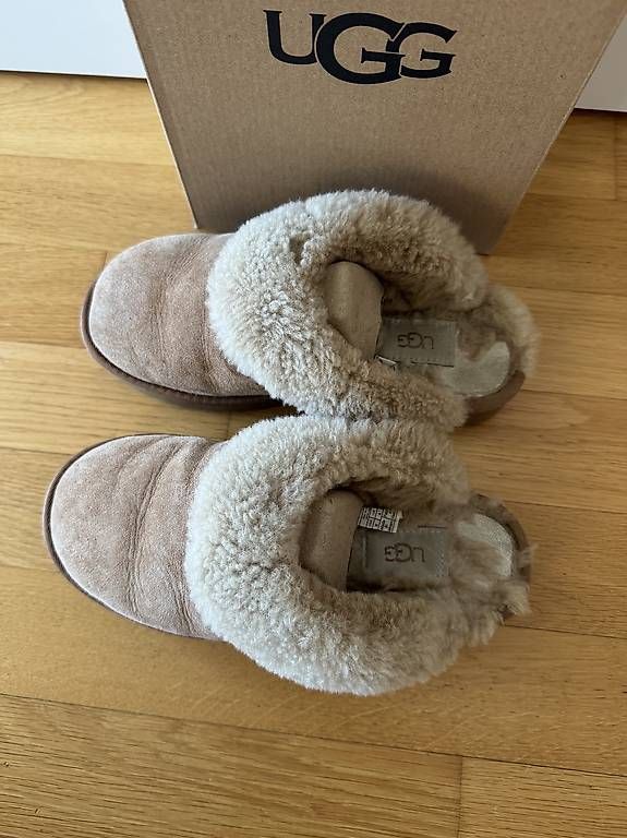 Damenschuhe: UGG W Classic Slipper II | Gr. 37 – Gebraucht aus Uster von cynale 1