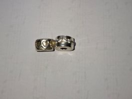 2 Pandora  Stopper Clips mit Herzen und Steinen gebraucht