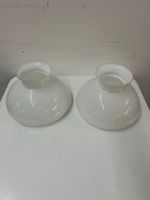 antike Glaslampenschirme / Petrollampe Glas weiss