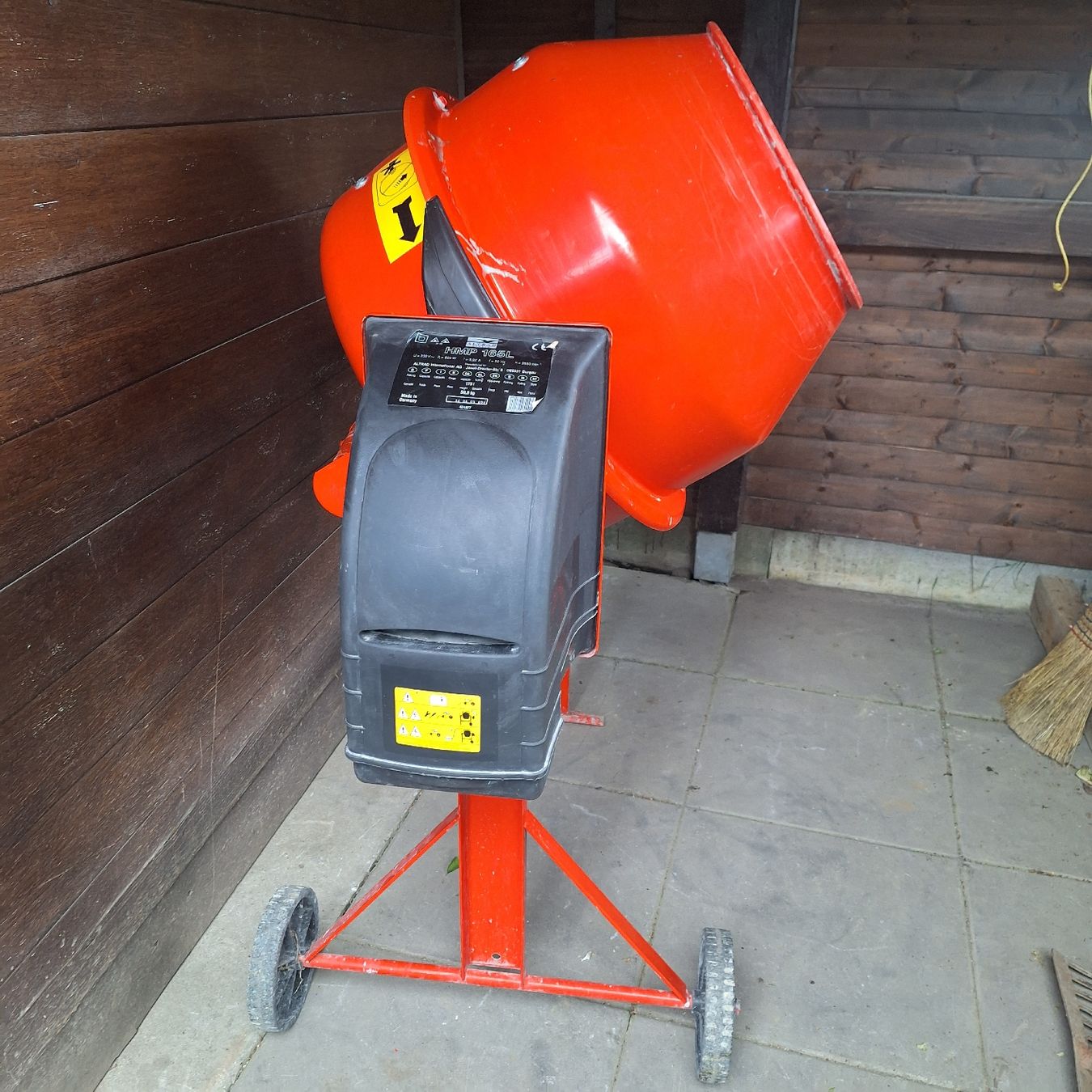 Tutte le macchine: Betonmischer  – Usato da Winterthur venduto da v-t88 7