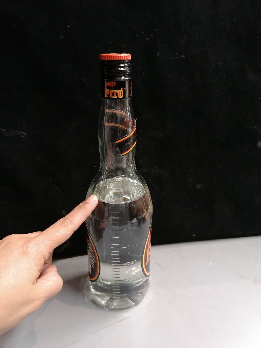Spirituosen: Bouteille Pitu, boisson brésilienne 0.7L 40% vol – Gebraucht aus Genève von Leboucheoreilles 3