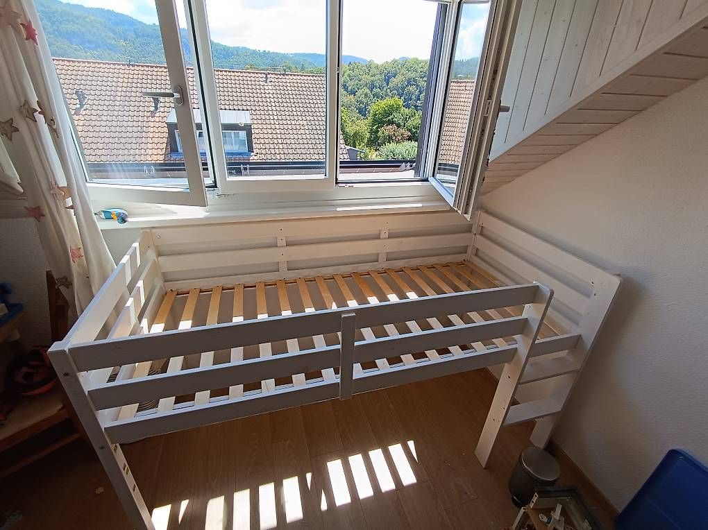 Letti: Lit superposé enfants sans matelas  – Usato da Liesberg Dorf venduto da Tisba_swiss