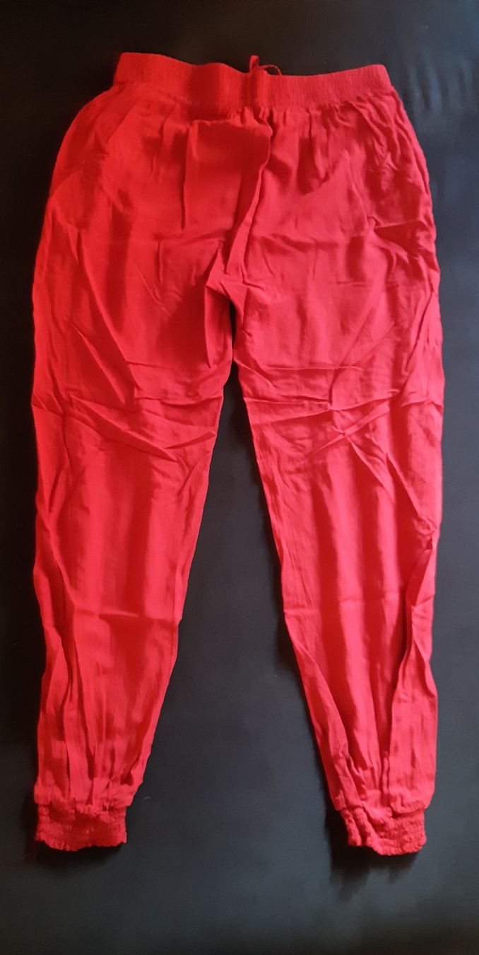 Pantalons: schlabberhose dunkelrot – D'occasion à Toffen par Gwunderegge77 1