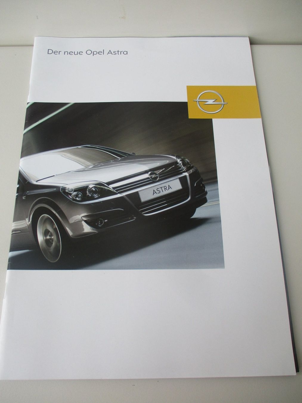 Opel Dokumente: KATALOG OPEL ASTRA H 2006 – Neu (gemäss Beschreibung) aus Langnau i. E. von Superseven69