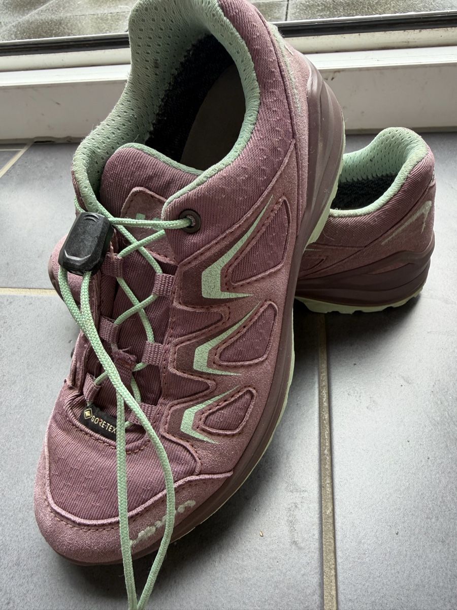 Lowa Scarpe per ragazzi: Lowa Trekkingschuhe Goretex 33 – Usato da Schlieren venduto da Lanzer6 1