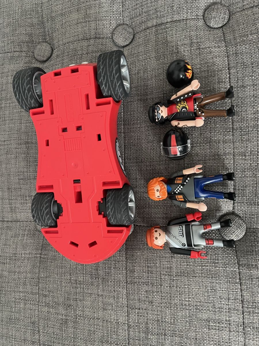Playmobil Spielzeuge: Playmobil Auto mit 3 Figuren – Gebraucht aus Chur von Tsambiko 4