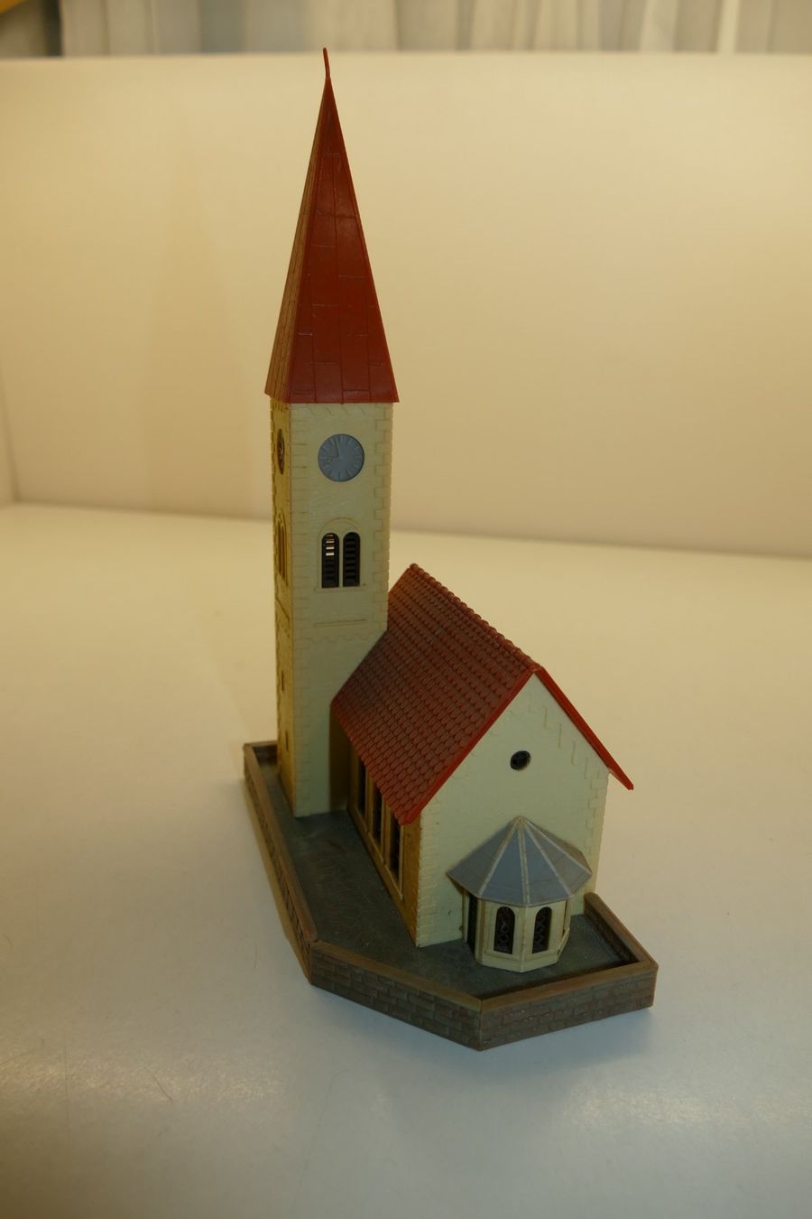 Faller Modellini di ferrovie: Faller H0: Dorfkirche – Usato da Niederhasli venduto da rail-duerst 2