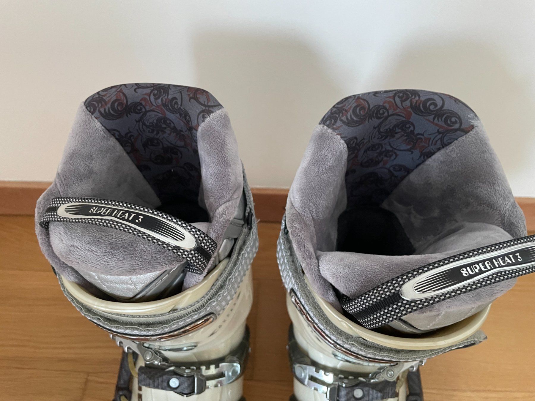 Head Damenschuhe: Chaussures de ski Head i Type 12 - taille 26.5 - 41 1/3 – Gebraucht aus Petit Lancy von gil_hr6v 3