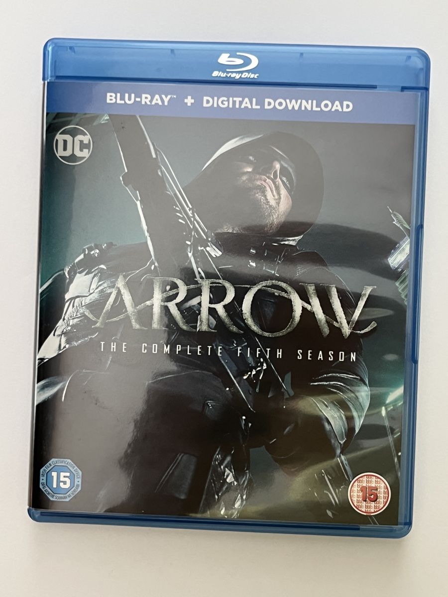 Alle DVDs: Arrow The Complete Fifth Season Blu-ray – Gebraucht aus Au ZH von Paninifieber26