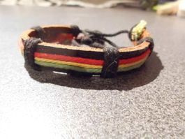 Armband rot/gelb/grün/schwarz