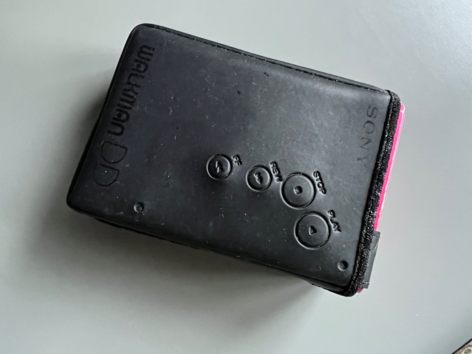 Sony Tragbarer Mediaplayer: Walkman Sony WM-DDL Cassette Player 1984 – Defekt aus Fribourg von Karmann74 9