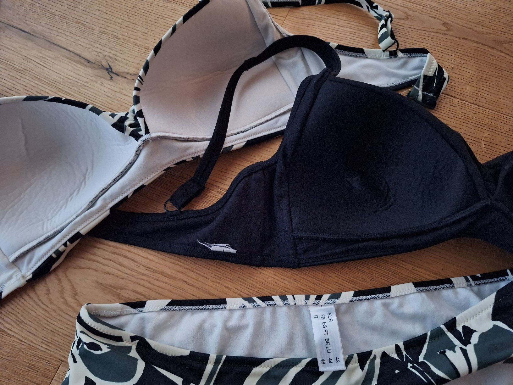 Costumi da bagno & Bikini: Bikini Paket 5 Teile Gr. 42 – Usato da Dörflingen venduto da Crazyachmed 4