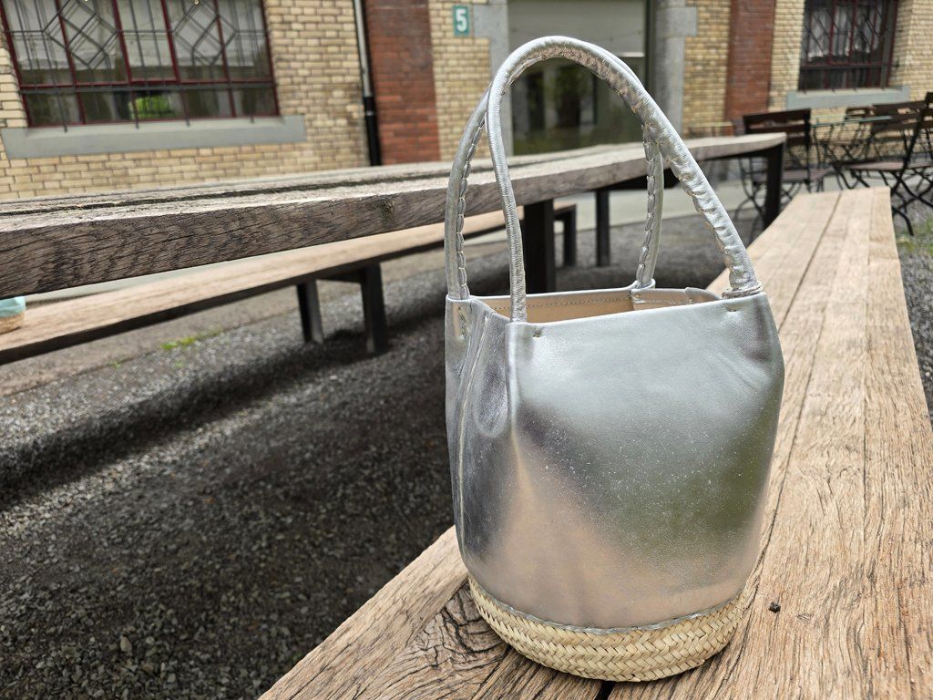 Borse da donna: Korb: Korbtasche Leder silber-ANGEBOT – Nuovo (secondo la descrizione) da Romanshorn venduto da Rachacha