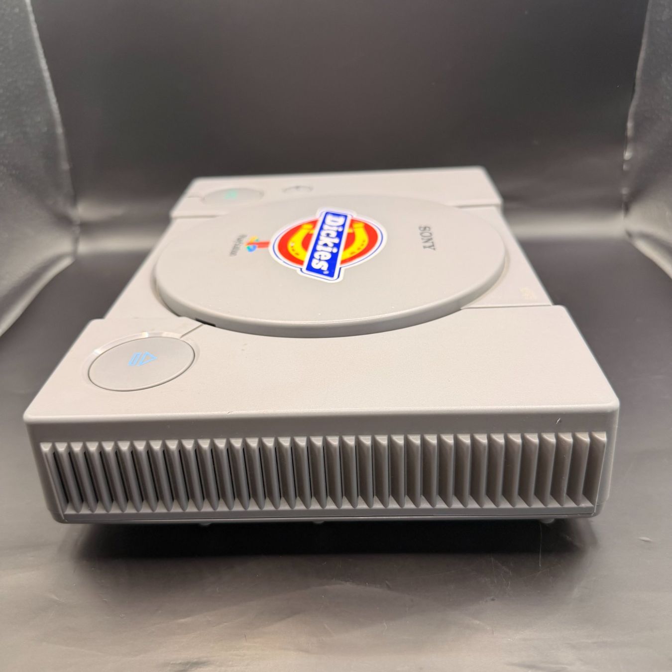 Sony Console: Sony PlayStation 1 – Usato da Düdingen venduto da Nerdworld 5