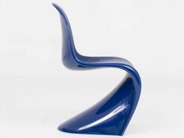Vitra Panton Classic Stuhl von Verner Panton in Kobaltblau