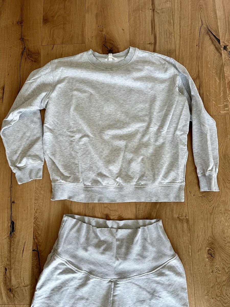 H&M Tute: Tracksuit H&M Mama size M/L – Usato da Kilchberg ZH venduto da kku_pv69 2