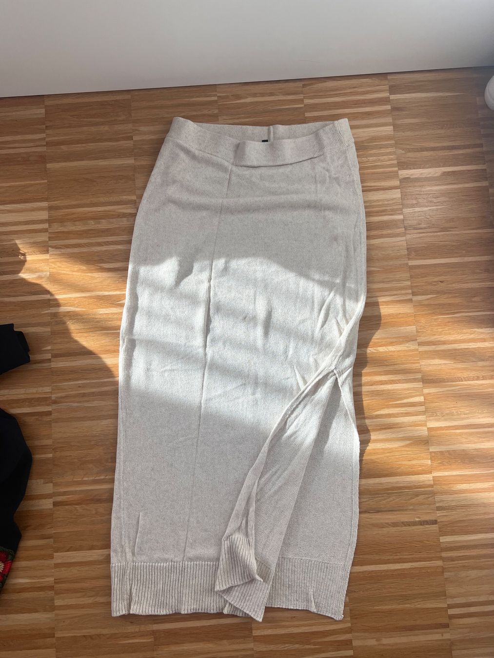 Massimo Dutti Gonne: Massimo Dutti Strickmaxirock Gr.S – Usato da Aarau venduto da eli_bq7m