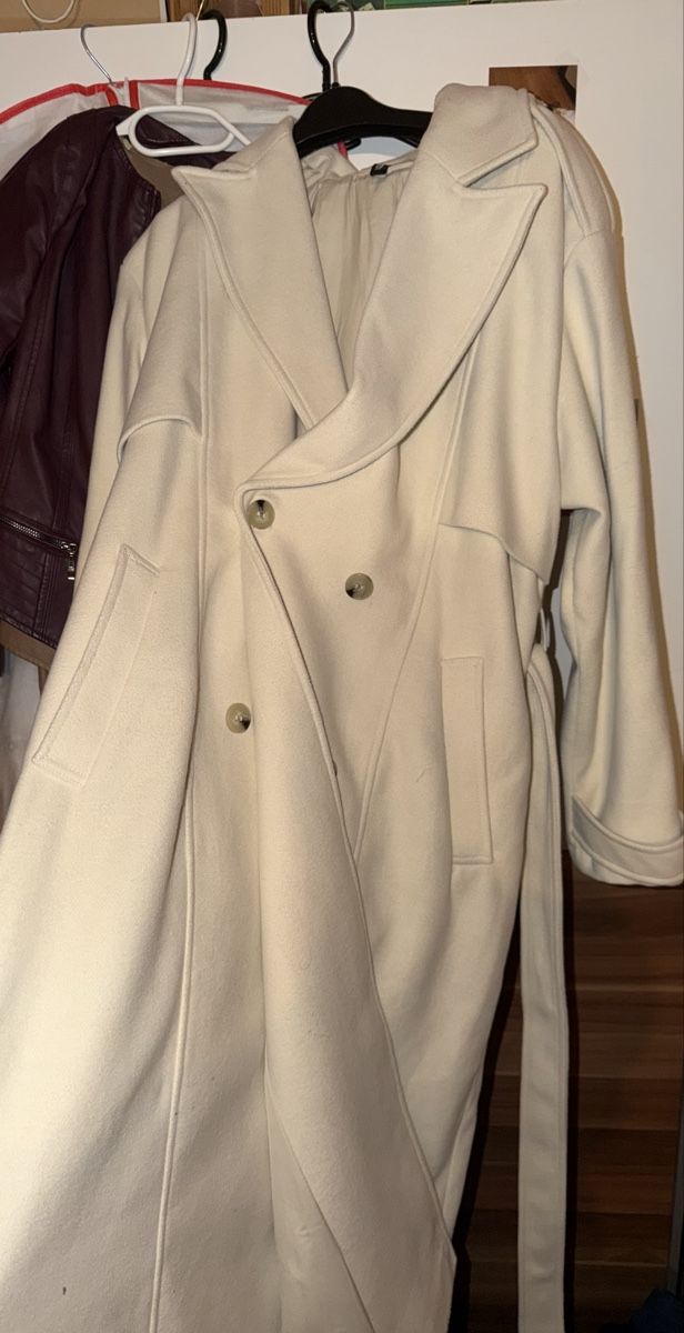 H&M Mäntel: Herbstmantel Grösse L – Neu (gemäss Beschreibung) aus Ennenda von Gizzy_99