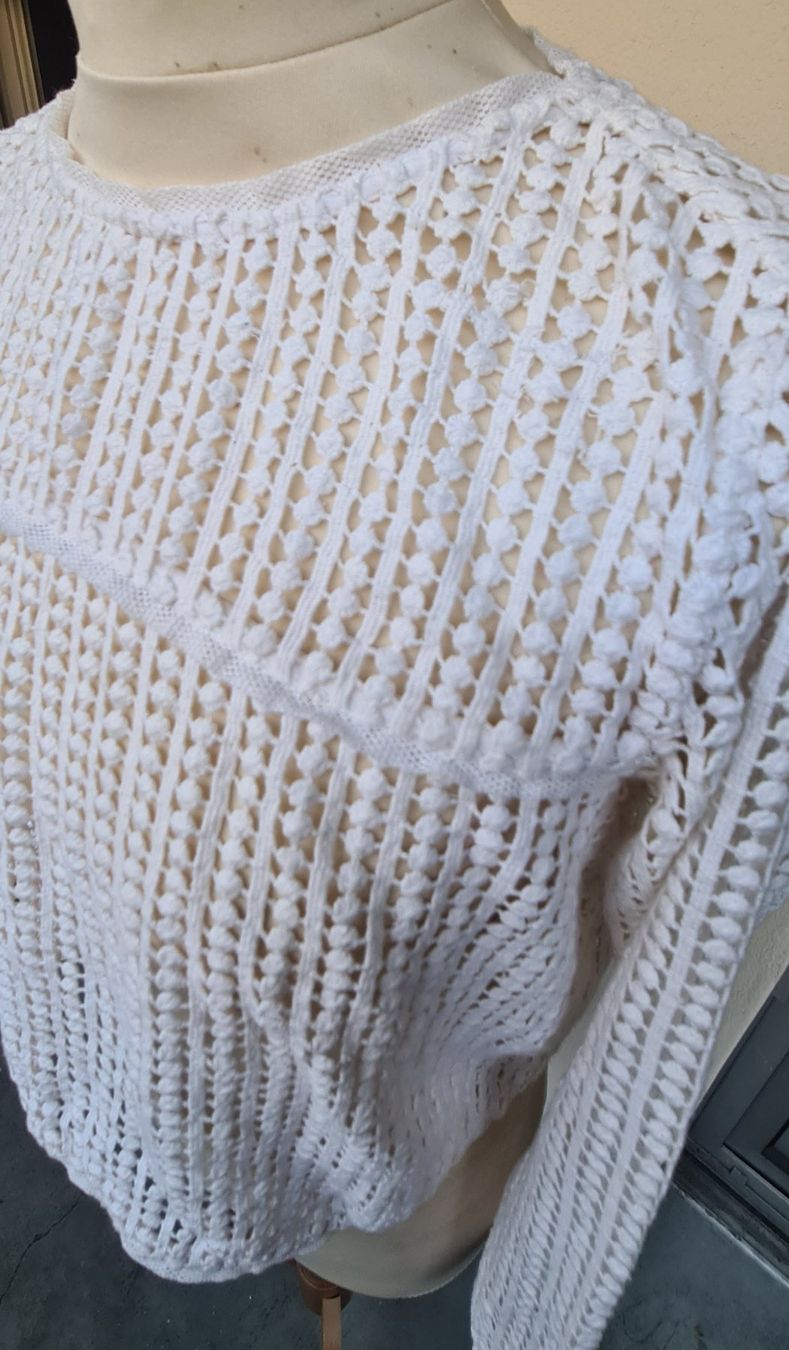 Top: Crop top en coton taille S – Usato da Genève venduto da Saleena 4