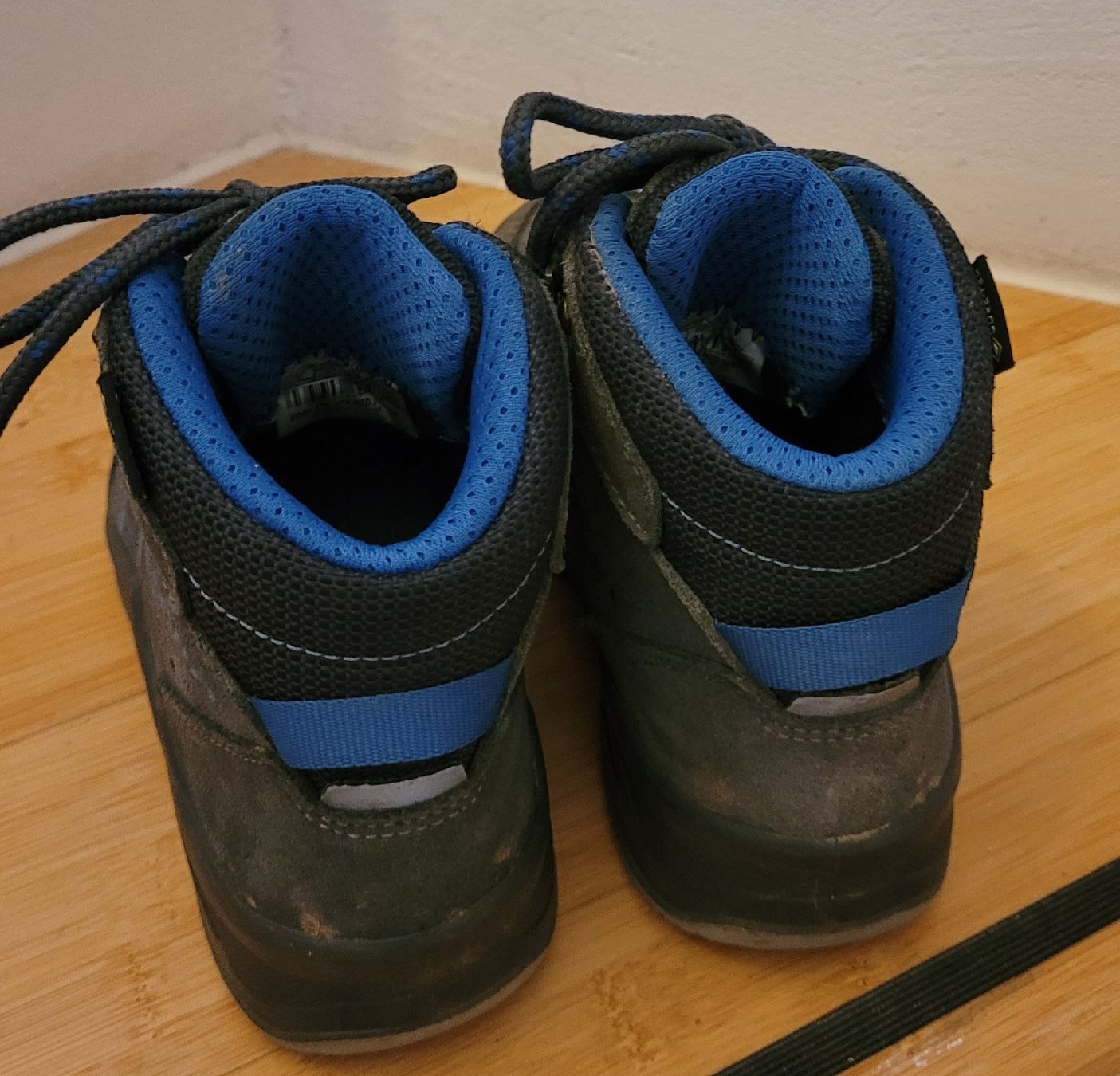 Scarpe per ragazzi: Lowa Wanderschuhe Gr. 31 GTX – Usato da Winkel venduto da Tongabonga 2