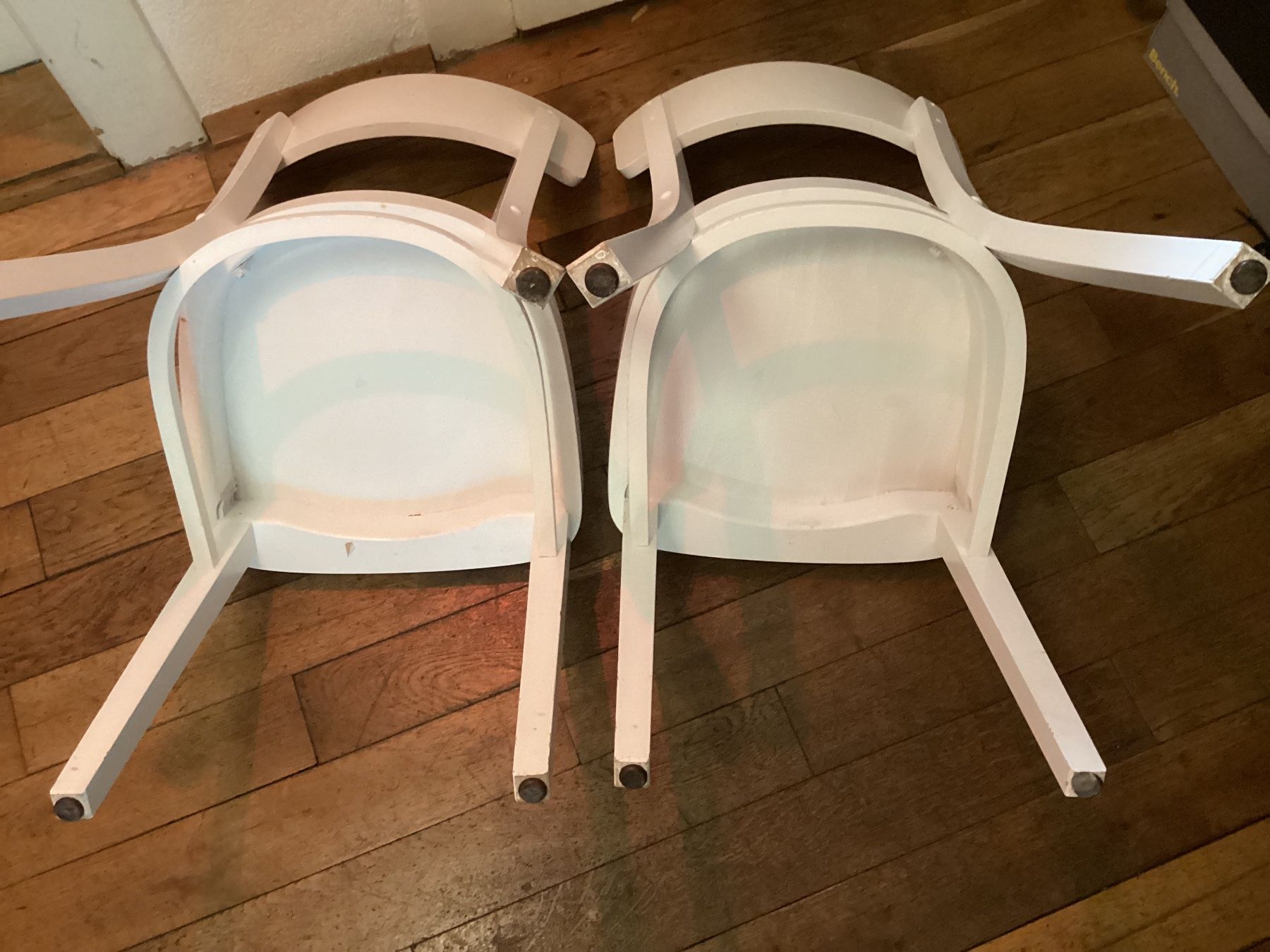 Chaises: Holzstühle weiss, Stuhl – D'occasion à Bern par iggopold01 2