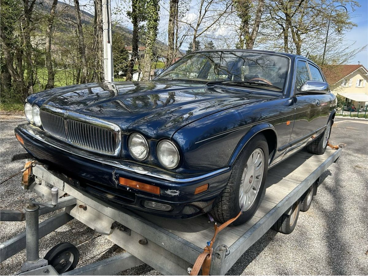 Daimler Autos: Daimler Jaguar  – Gebraucht aus Thônex von COCO_VR6