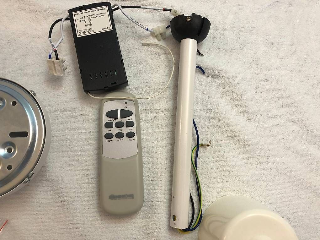 Ventilatoren: Deckenventilator mit Fernbedienung – Gebraucht aus Schlieren von job_m2t6 2