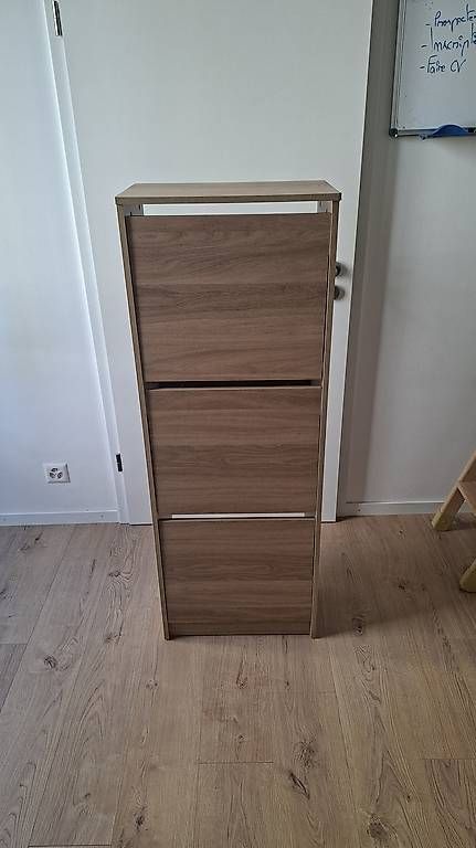 Schränke: Meuble à chaussures IKEA BISSA  3 compartiments – Gebraucht aus Lausanne von mca_s5nn 1