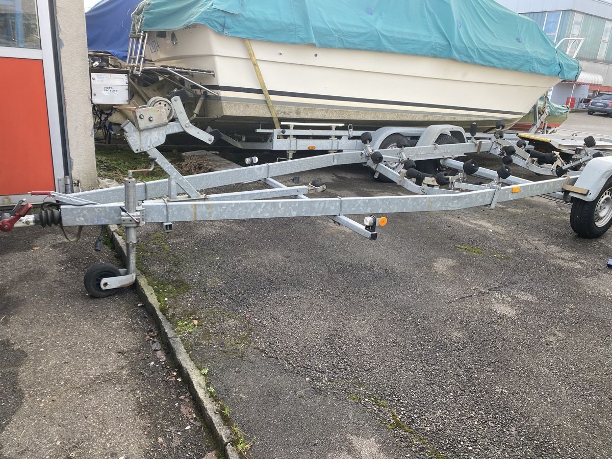 Brenderup Rimorchi: Motorboot Trailer – Usato da Rümlang venduto da Kumi52