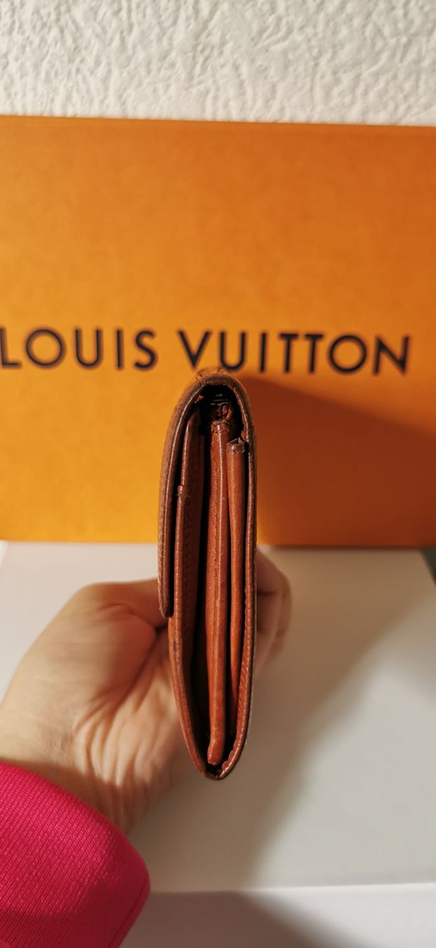 Louis Vuitton Portamonete: LV Epi Sara 2 Cards Wallet – Usato da Morges venduto da B.Nipawan 6