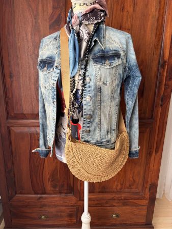 Crossbodytasche Bast aus Fachgeschäft neu