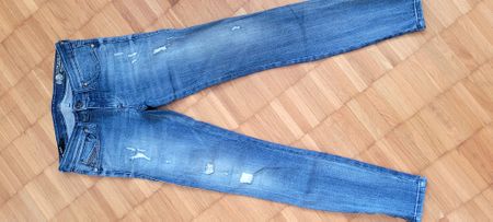 Coole Diesel Skinzee Jeans mit Reissverschluss, W27 L32 Top!