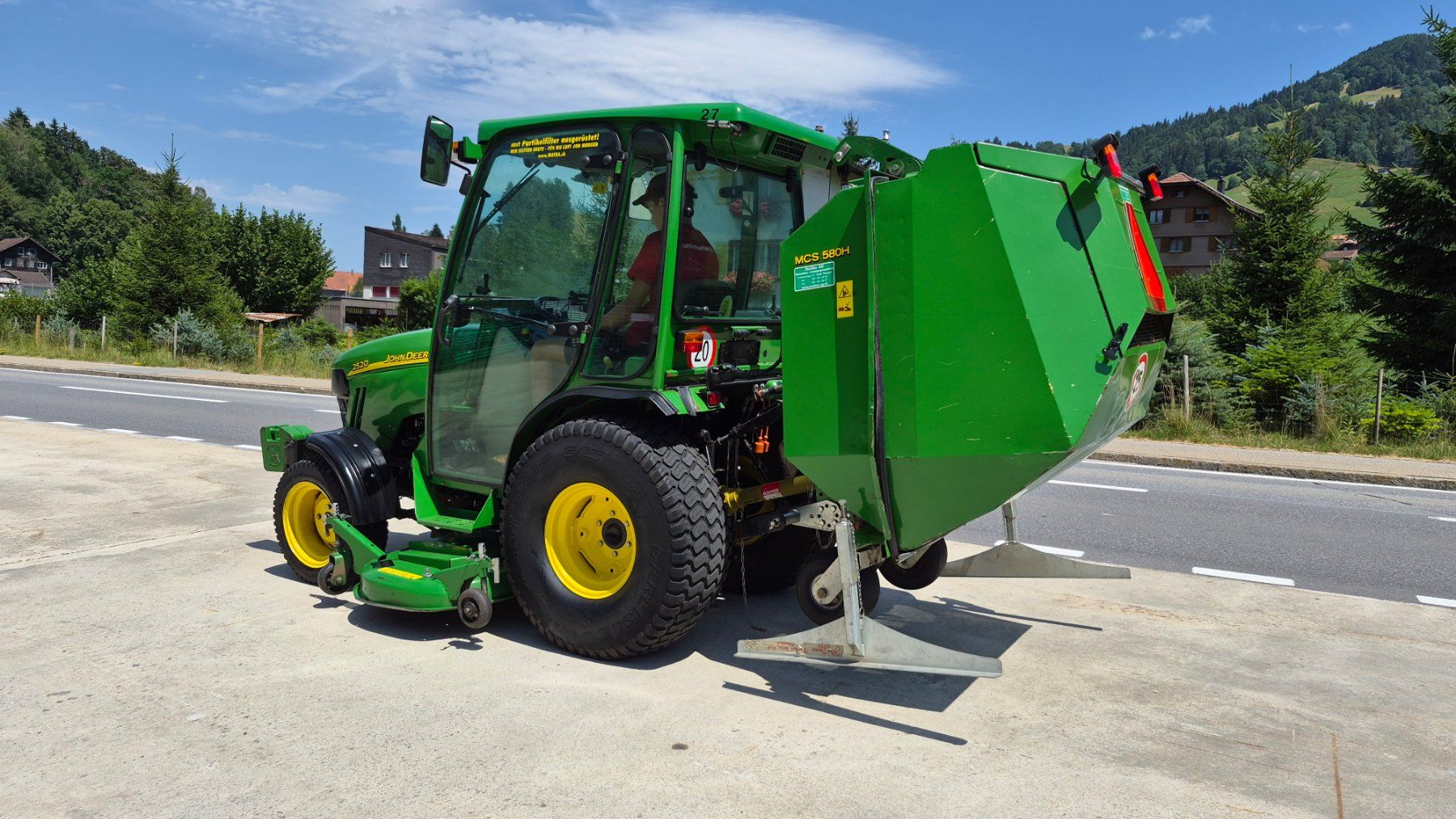 John Deere Tracteurs: Rasenmäher Traktor John Deere 2520  Jg. 2008 3240 Std – D'occasion à Schüpfheim par grischa01 5