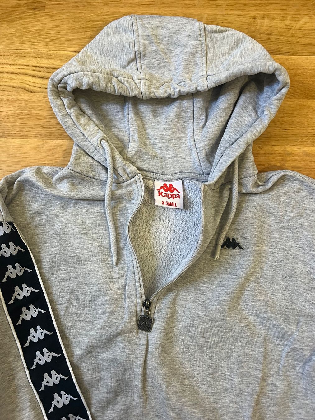 Kappa Maglioni & Felpe: Kappa Hoodie, Gr. X-SMALL grau – Usato da Bern venduto da sar_56rd 5