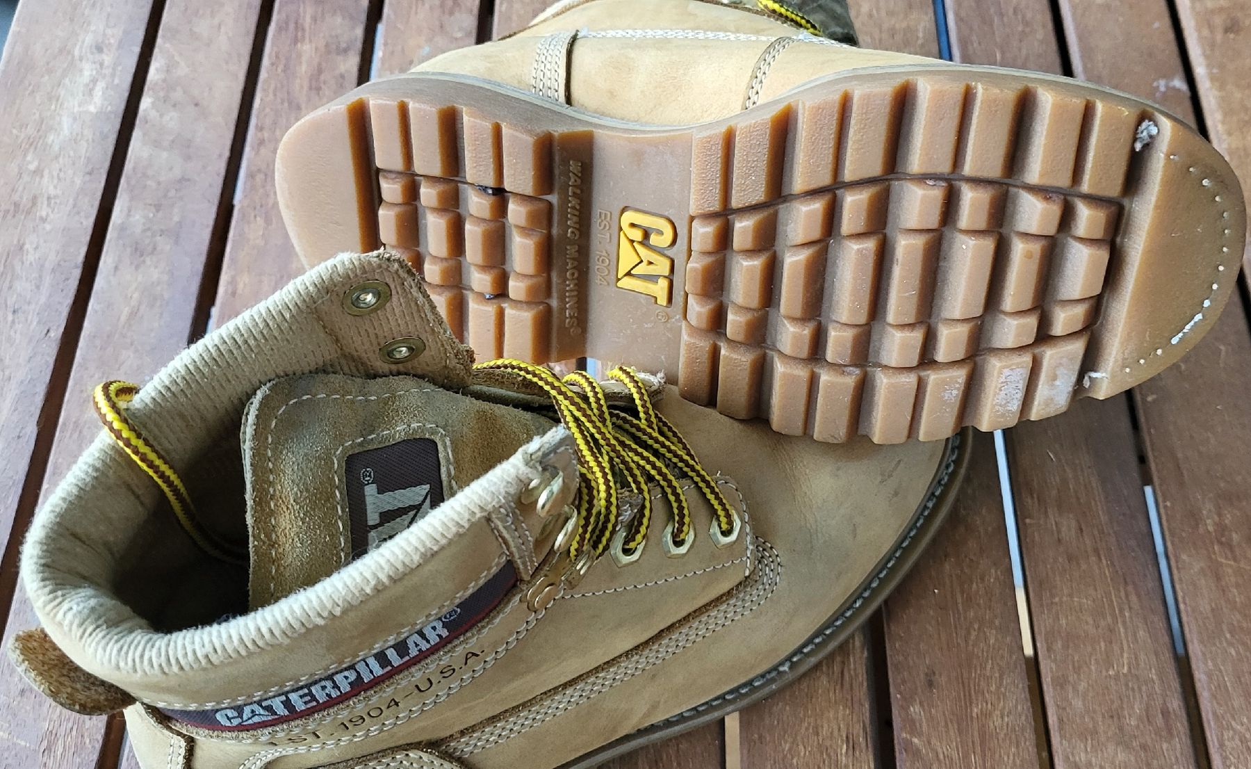 Caterpillar Scarpe da donna: Caterpillar Boots usa 37/5 – Usato da Unterseen venduto da rej_lnk9 2